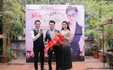 Ca sĩ Huy Cường bất ngờ làm MC trong sự kiện của cậu em Du Thiên