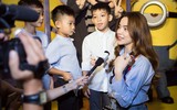Hồ Ngọc Hà rạng rỡ đưa mẹ và con trai đi xem phim 