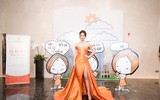 Á hậu Huyền My và Hoa hậu Mỹ Linh diện đầm cúp ngực khoe vẻ đẹp gợi cảm