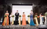 Á hậu Huyền My và Hoa hậu Mỹ Linh diện đầm cúp ngực khoe vẻ đẹp gợi cảm