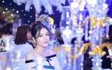 Lý Nhã Kỳ mặc váy 2 tỷ đồng, đấu giá ​dây chuyền 400 triệu đồng