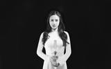 Vy Oanh ra mắt album và bộ ảnh xúc động về tình mẫu tử