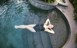 Khánh Thi mặc bikini 