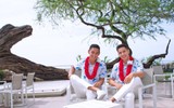 Khoảnh khắc ngọt ngào trong lễ kết hôn của Hồ Vĩnh Khoa và bạn trai đồng giới