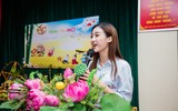 Mỹ Linh, Thanh Tú giản dị tổ chức vui Trung thu cho trẻ em có hoàn cảnh khó khăn