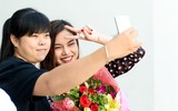 Giang Hồng Ngọc dùng cát-sê làm học bổng cho sinh viên vượt khó