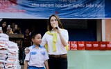 Mỹ Tâm bất ngờ thực hiện được mơ ước trở thành cô giáo