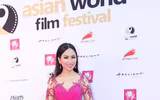 Hà Phương lộng lẫy sánh vai với dàn sao Hollywood