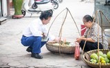 Bất ngờ với hình ảnh Chế Linh đạp xe, nhâm nhi trà đá vỉa hè Hà Nội
