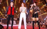 Mỹ Tâm trình diễn 