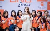 Phạm Hương nhảy flashmob cùng hàng nghìn sinh viên