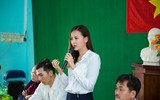 Khánh Ngân trích 200 triệu đồng giúp người dân Phú Yên khắc phục hậu quả bão lũ