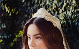 Bất ngờ mặc váy cưới, Hà Hồ khiến fans đứng ngồi không yên