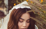 Bất ngờ mặc váy cưới, Hà Hồ khiến fans đứng ngồi không yên