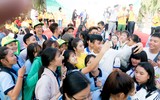 Lý Nhã Kỳ chạy bộ cùng hàng nghìn tình nguyện viên