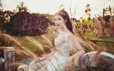 Chế Nguyễn Quỳnh Châu diện váy cưới giữa khung cảnh đầy chất thơ