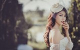 Chế Nguyễn Quỳnh Châu diện váy cưới giữa khung cảnh đầy chất thơ