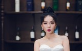 Lệ Quyên bất ngờ mặc váy cưới sau 7 năm kết hôn