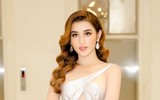 Á hậu Huyền My thận trọng khi mặc váy có đường cắt xẻ táo bạo