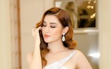 Á hậu Huyền My thận trọng khi mặc váy có đường cắt xẻ táo bạo