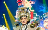 Cận cảnh bộ long bào 