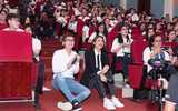 Phạm Hương cân nhắc lời mời tham dự một số cuộc thi nhan sắc lớn