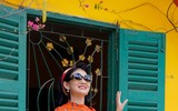 NSƯT Mỹ Uyên hóa thân thành 