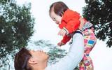 Ngắm cô con gái xinh đẹp và láu lỉnh của ca sĩ Tuấn Hưng