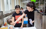 Nghĩa cử đẹp của Á hậu Huyền My trong dịp Quốc tế Thiếu nhi