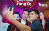 Đàm Vĩnh Hưng mừng sinh nhật Nguyên Khang trên sân khấu