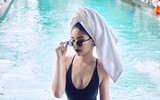 Bỏng mắt với vòng eo 58cm của Lê Âu Ngân Anh