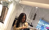 Tiểu Vy khoe vẻ đẹp mộc mạc và phong thái rạng ngời tại Paris