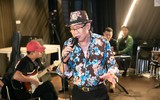Tuấn Vũ xúc động khi lần đầu tiên được ra Hà Nội vào mùa đông