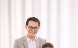 Lộ ảnh cưới của NSND Trung Hiếu và vợ 