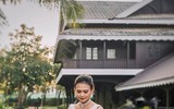 Chồng cũ Hồng Nhung lấy vợ mới, cận cảnh đôi 