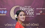 Sửng sốt trước vẻ đẹp của cô gái dân tộc Giẻ Triêng thi 