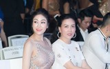Hoa hậu Áo dài Tuyết Nga gây ấn tượng với trang phục xẻ cao táo bạo