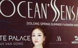 Hoa hậu Áo dài Tuyết Nga gây ấn tượng với trang phục xẻ cao táo bạo