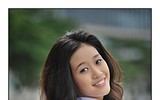 Vẻ đẹp ngoài đời khó tin của tân Hoa hậu Khánh Vân