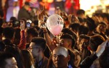 Những hình ảnh ấn tượng của lễ hội đếm ngược chào năm mới 2020 tại Hà Nội