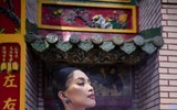 Hoa hậu Tiểu Vy khoe sắc trong trang phục áo dài đón Tết