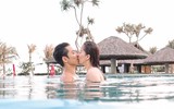 Khánh Thi khoe vóc dáng nóng bỏng ở tuổi U40