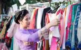Lần hiếm hoi chồng sắp cưới sánh vai với Hoa hậu Ngọc Hân trước công chúng