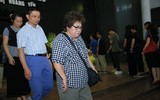 Nghệ sĩ xúc động rơi nước mắt tiễn đưa NSƯT Hoàng Yến