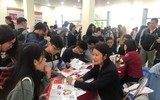 Học sinh THPT Hà Nội hào hứng với tư vấn tuyển sinh đại học 2019