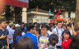 Thi lớp 10 Hà Nội: Môn đầu tiên không khó, thí sinh vẫn lo giám khảo chấm chặt
