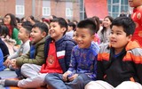 Ngắm học sinh Hà Nội trải nghiệm rán nem, nấu miến bằng bếp củi