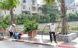 [Ảnh] Sau 3 tháng nghỉ học từ Tết, sinh viên được nhận món quà bất ngờ ngày đầu tiên đến trường