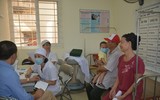Hình ảnh ngày đầu khám miễn phí, xét nghiệm thủy ngân cho người dân ảnh hưởng bởi vụ cháy Công ty Rạng Đông