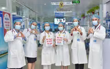 Những hình ảnh đẹp về cán bộ y tế cả nước cùng lan tỏa thông điệp phòng chống dịch Covid-19